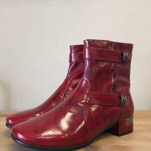 Luvshoes Burgundy Booties